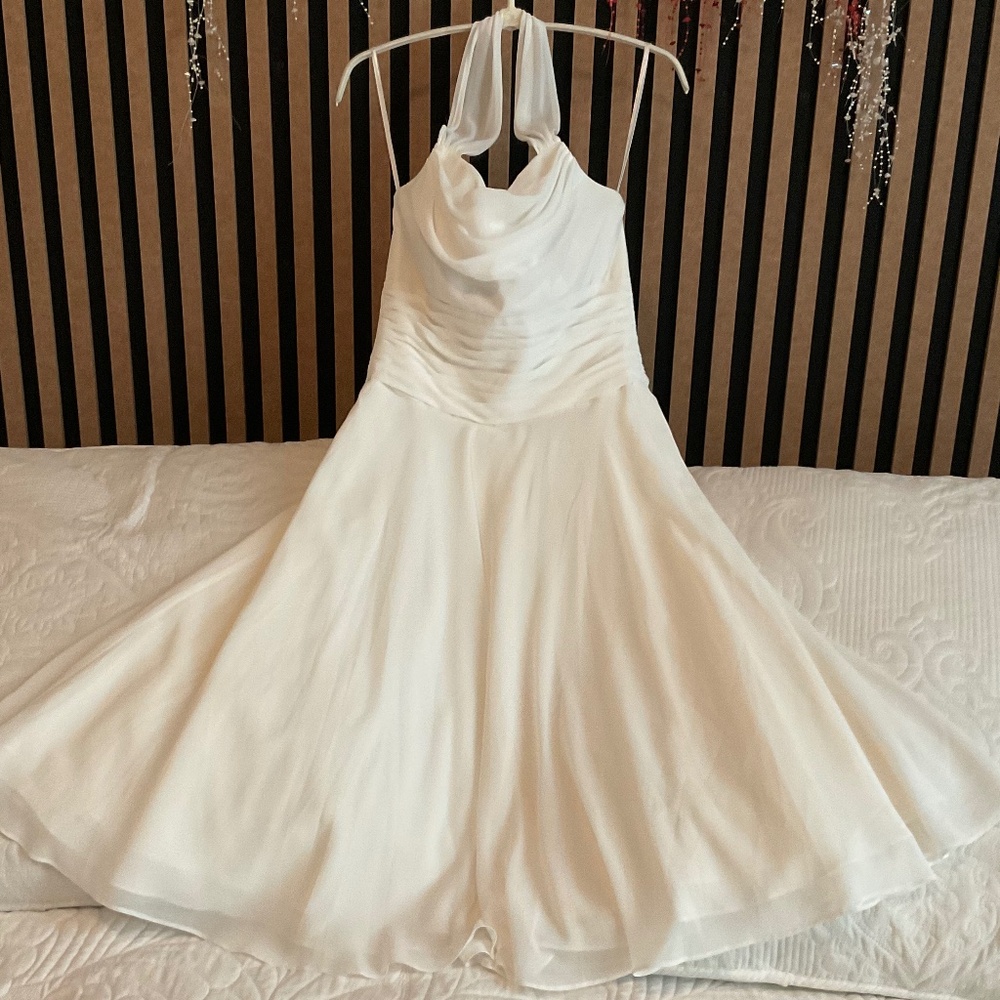 Never worn Marilyn Monroe*7 Year Itch* style bridesmaid’s/special occasion dress - Picture 13 of 14